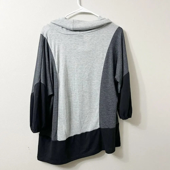 Saint Tropez West Womens Gray Sweater 1X Colorblock Cowl Neck Long Sleeve - Picture 3 of 9